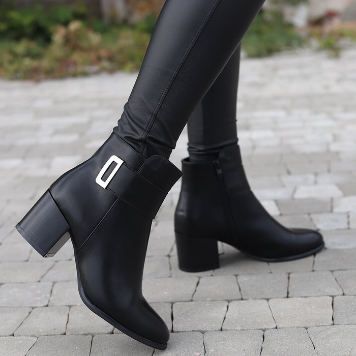 Чорні ботильйони Sergio Leone