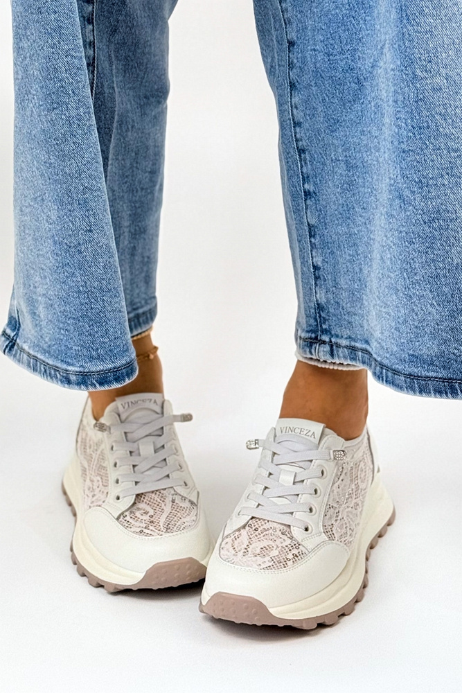 Półbuty białe z koronką sznurowane