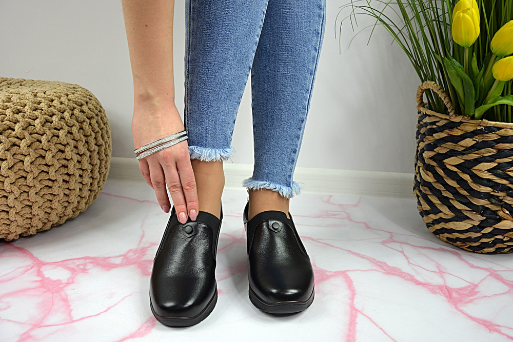 Чорні черевики Molo 761