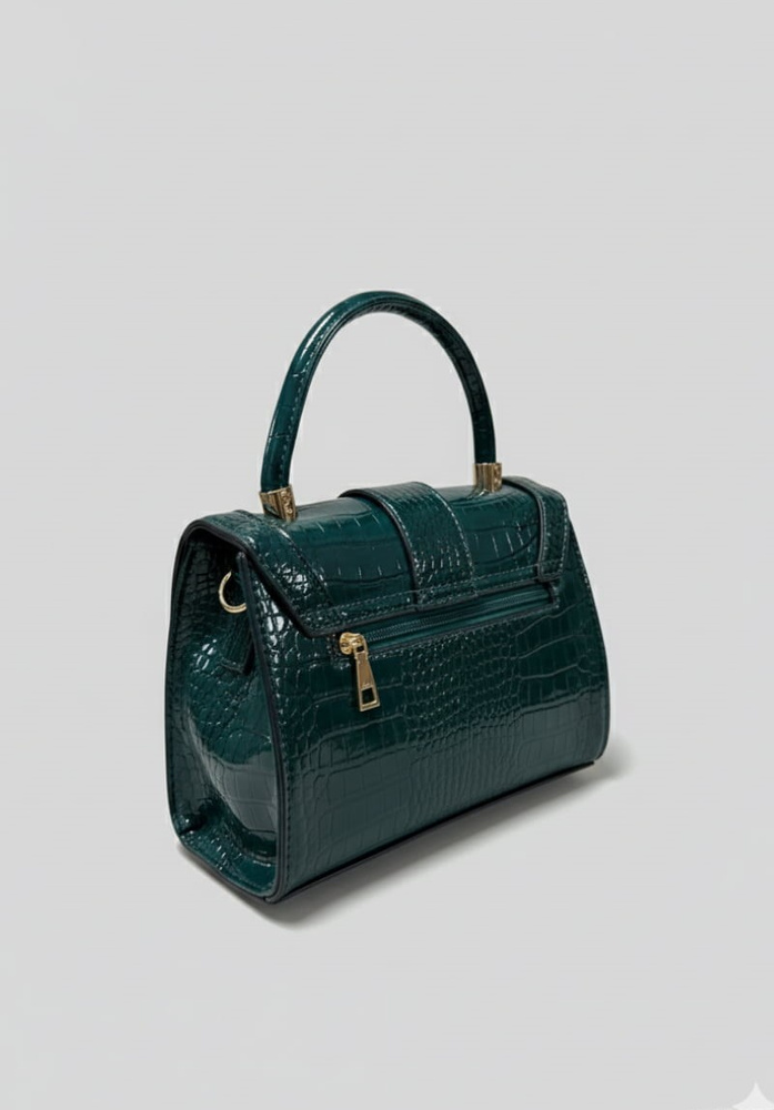 Torebka damska z tłoczeniem lakierowana z klapą i zamkiem zielona