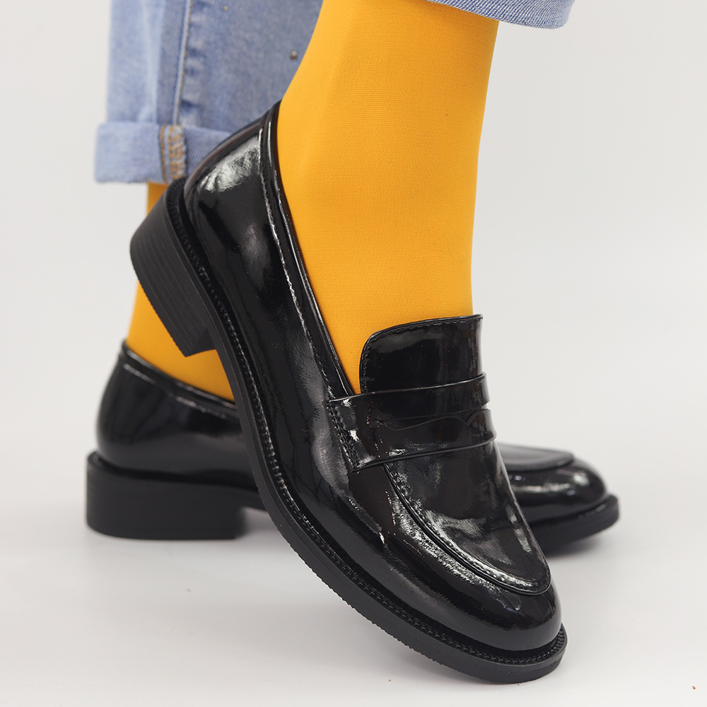 Mokasyny damskie czarne lakierowane M. Daszyński