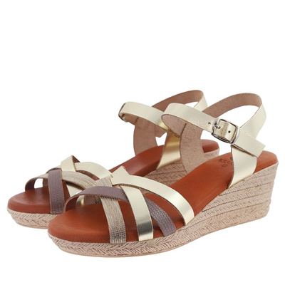 Sandały na koturnie platynowe Kelara