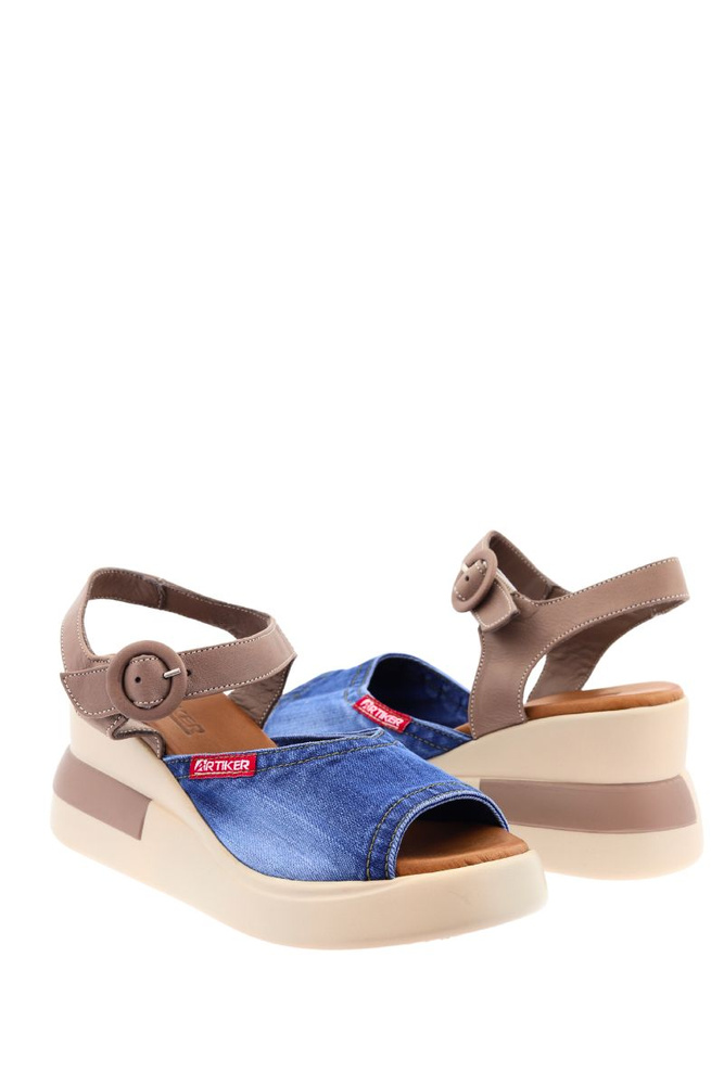 Damskie sandały jeansowe na koturnie Polskie