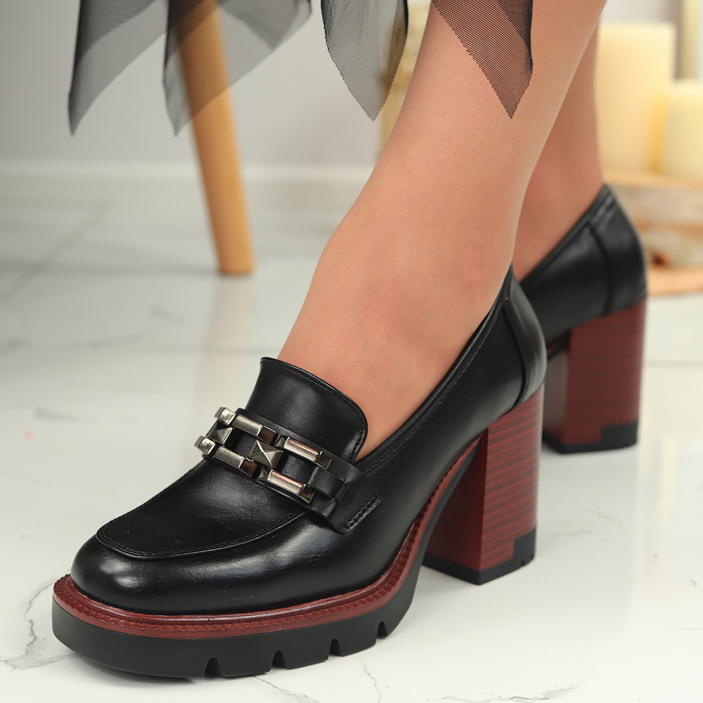 Półbuty czarne na słupku z klamerką Potocki