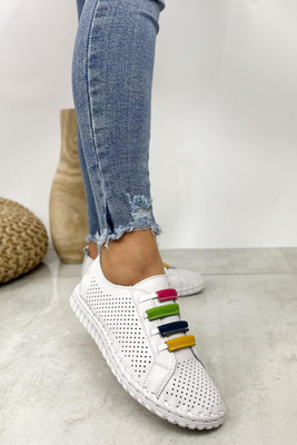 Skórzane półbuty białe płaskie