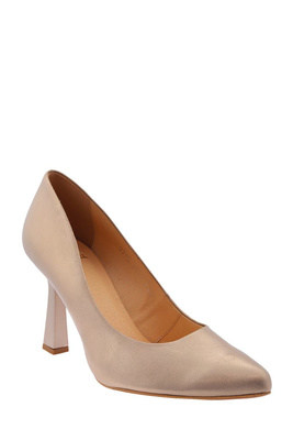 Жіночі чорні шкіряні човники з декором