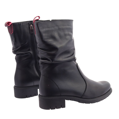 Чоботи жіночі високі шкіряні чорного кольору з польською колодкою