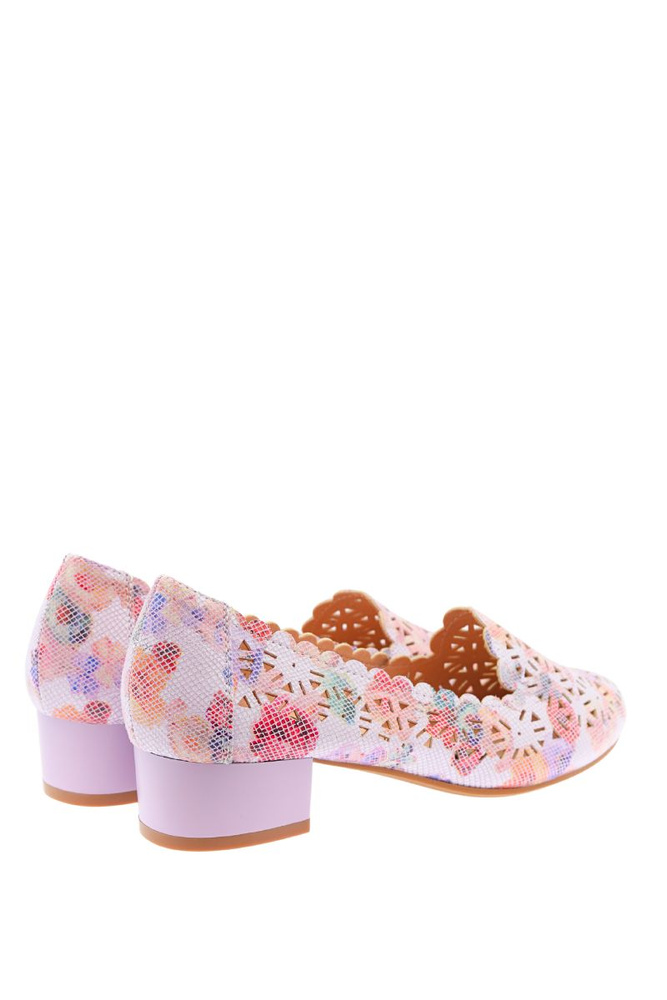 Czółenka ażurowe multicolor na klocku