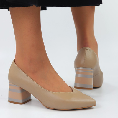 Бежеві шкіряні човники з блоком Kaniowski