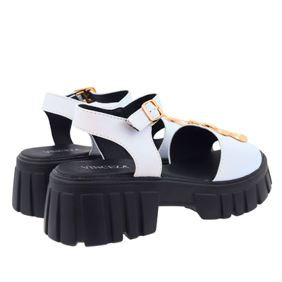 Białe skórzane sandały na obcasie i platformie Vinceza