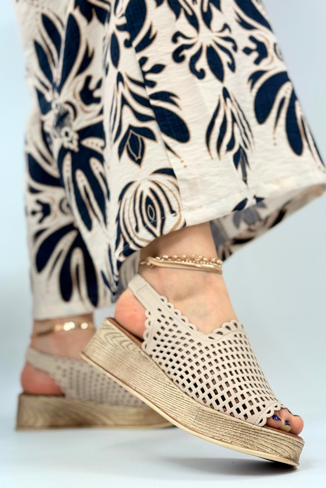 Платинові шльопанці T.Sokolski BK L22-312