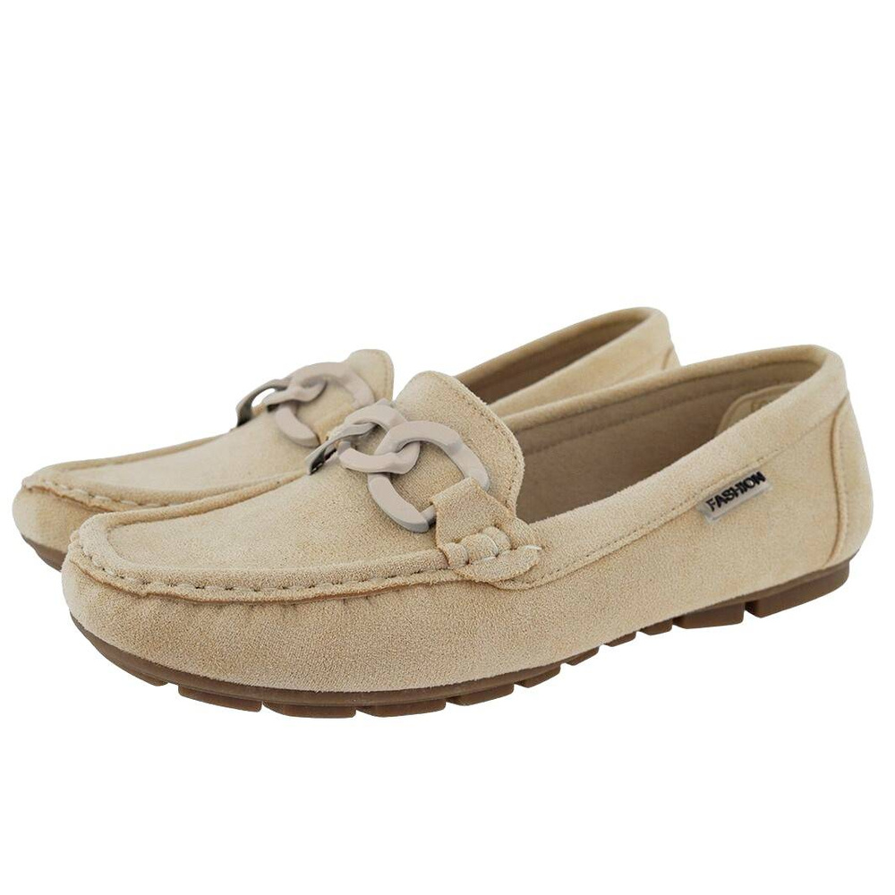 Бежеві жіночі замшеві мокасини на ланцюжку від Vinceza 