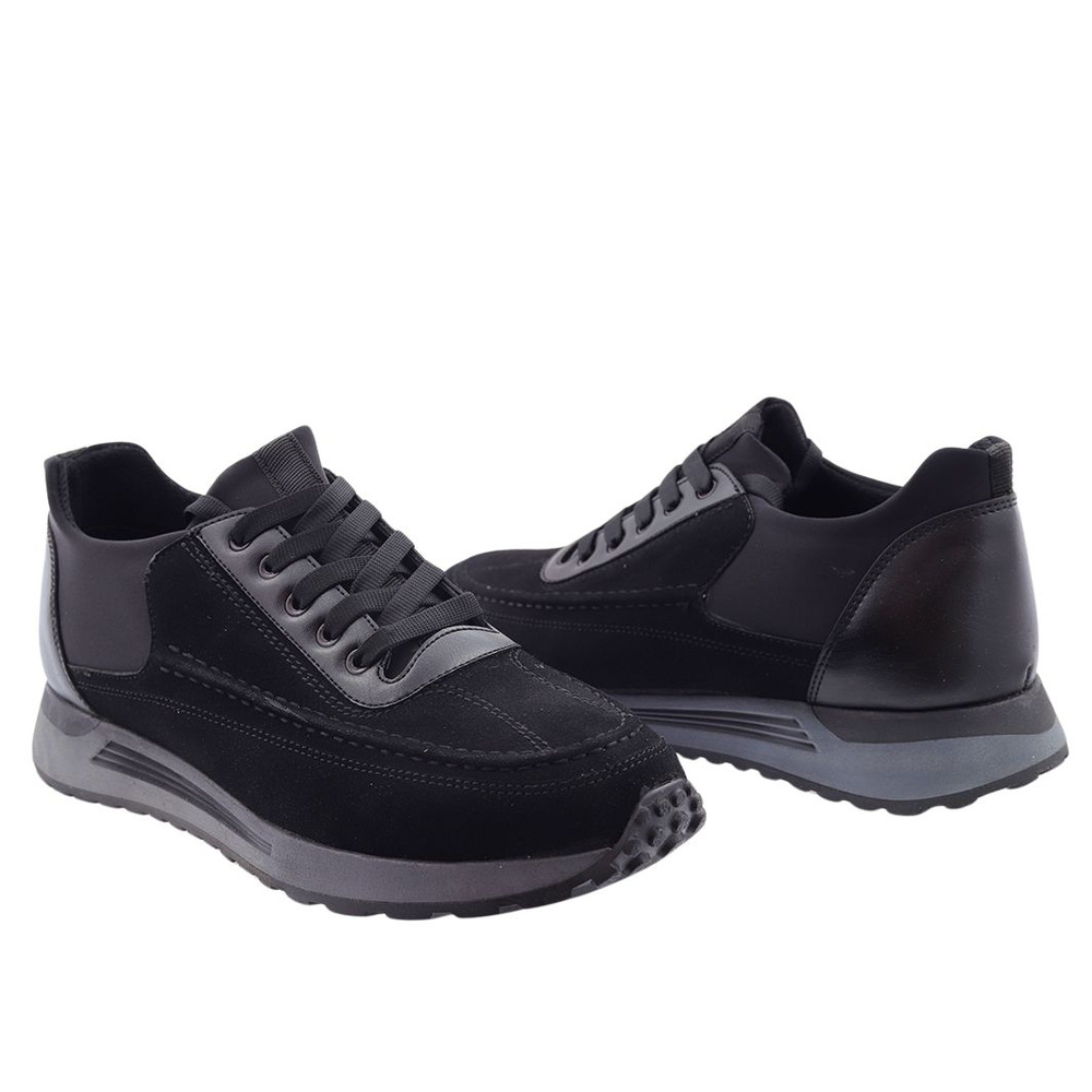 Чорні замшеві чоловічі спортивні туфлі на шнурівці