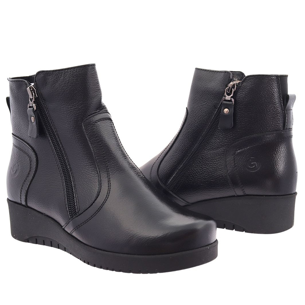 Czarne botki skórzane na koturnie Polskie na zamek