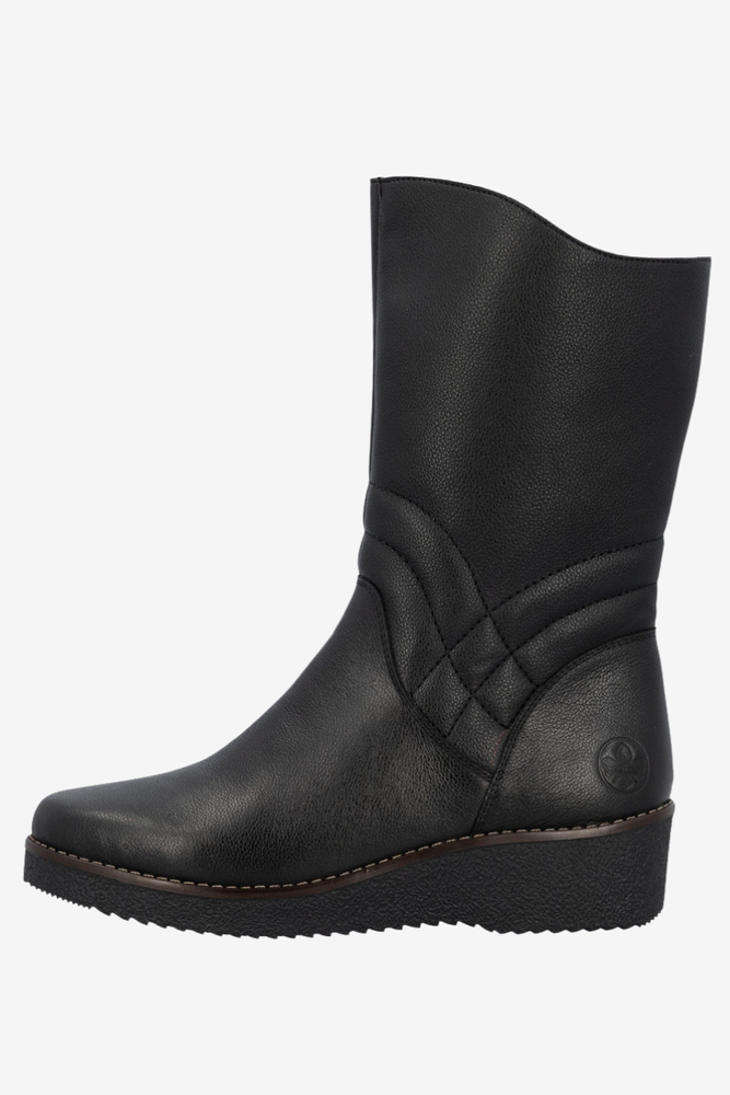 Botki damskie skórzane z wyższym stanem na koturnie czarne 