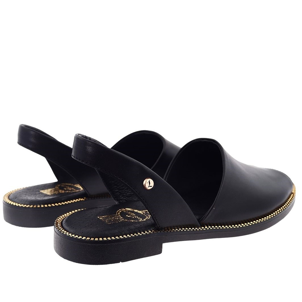 Sandały z zabudowaną cholewką czarne Lemar