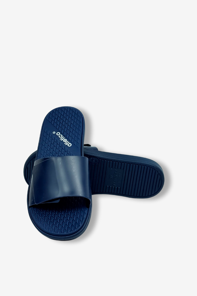 Klapki młodzieżowe wodoodporne granatowe na rzep