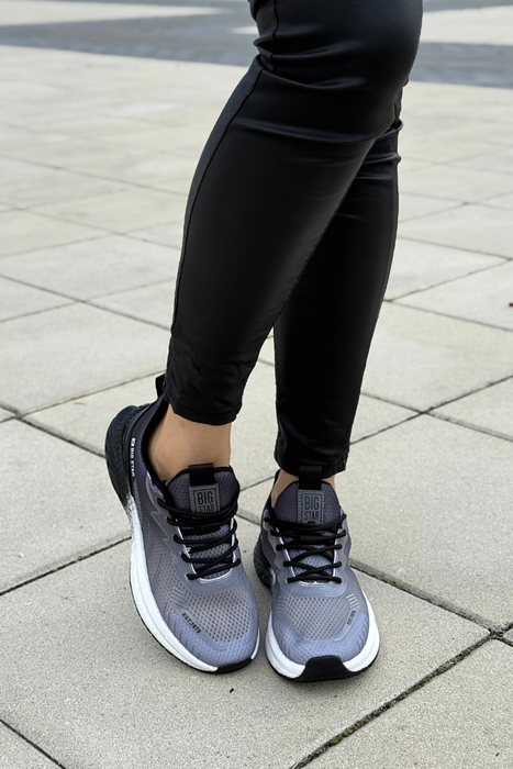 Lekkie sznurowane sneakersy z materiału tekstylnego czarne Big Star