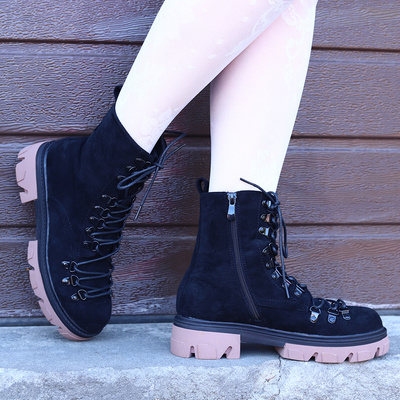 Sznurowane trapery zamszowe czarne Vinceza