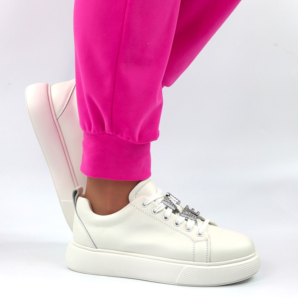 Sneakersy skórzane białe na platformie Vinceza