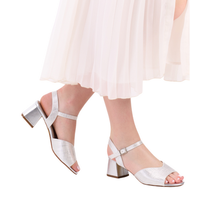 Срібні босоніжки на високих підборах від Sergio Leone 