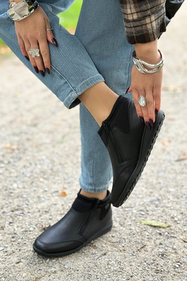 Ботильйони RIEKER Z9583-00, чорні, з оборками