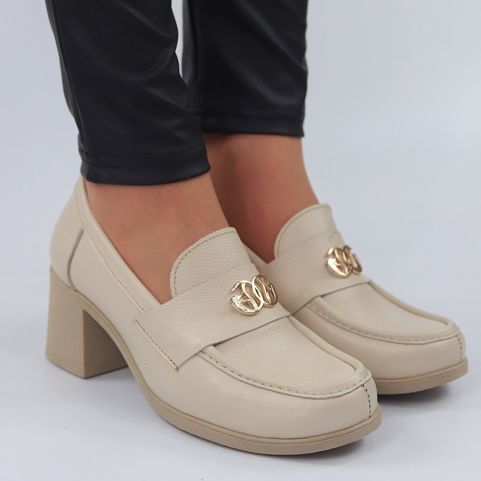 Бежеві шкіряні туфлі з колодкою Lemar