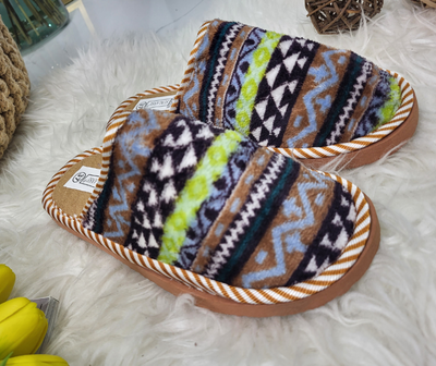 Домашні тапочки жіночі коричневі