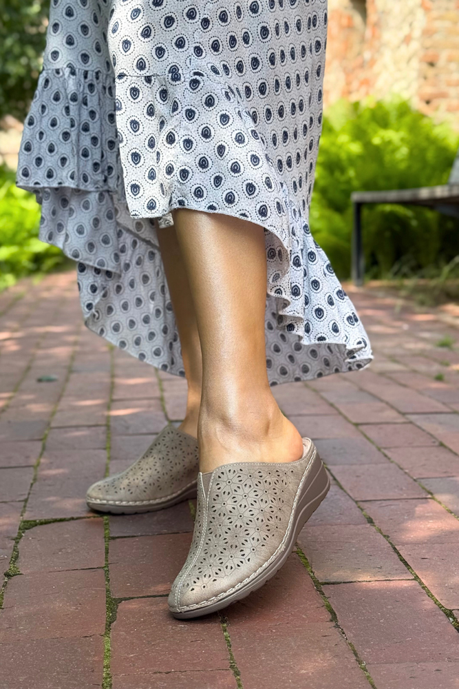 Золоті жіночі шльопанці Potocki