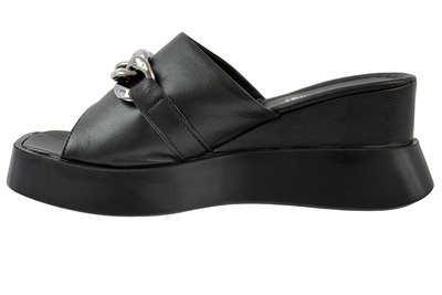 Чорні шльопанці Loretta Vitale 1008-40