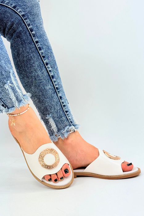 Чорні шльопанці на плоскій підошві з цирконовим декором Filippo