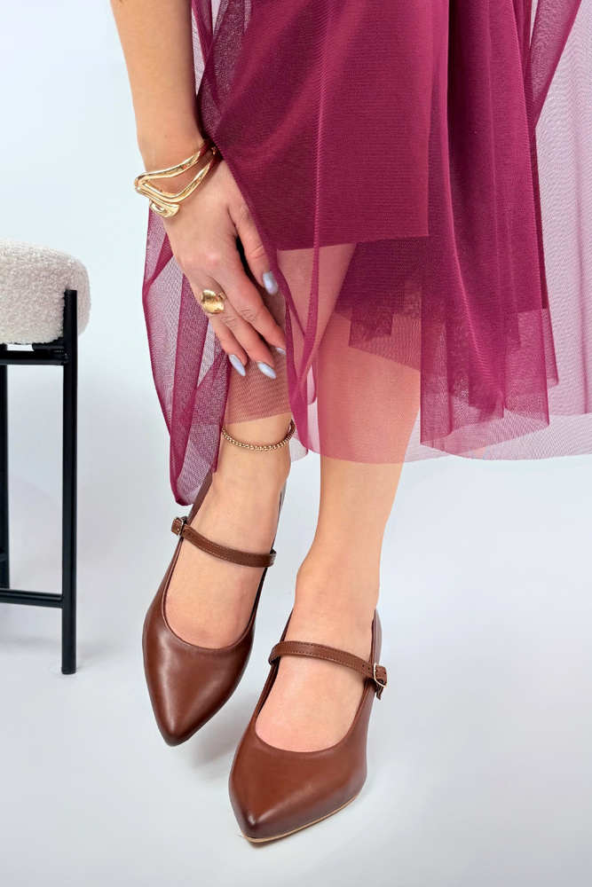 Rude skórzane szpilki z paseczkiem 