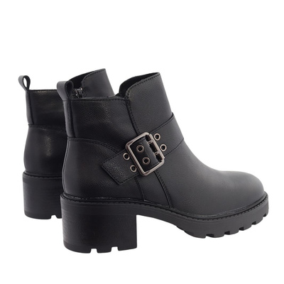 Чорні шкіряні чоботи з колодкою, утеплені на блискавці