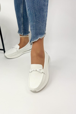 Skórzane półbuty białe wsuwane na platformie