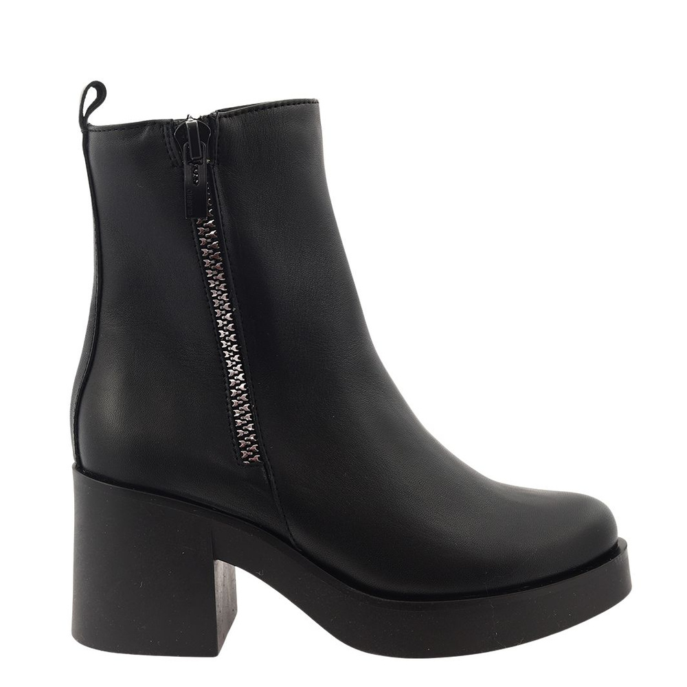 Чорні шкіряні черевики з колодкою Lemar