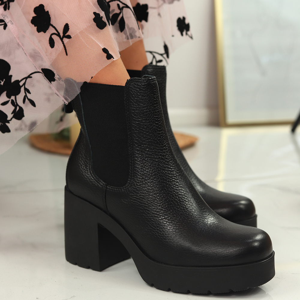 Botki sztyblety skórzane czarne na słupku Ryłko