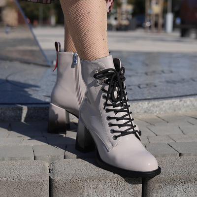 Botki lakierowane wysokie na obcasie szare S. Barski