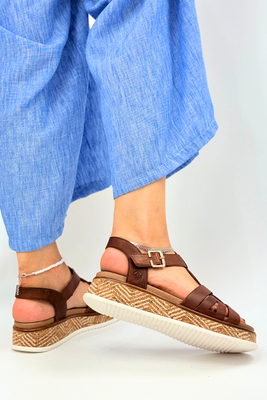 Brązowe sandały skórzane na platformie Rieker