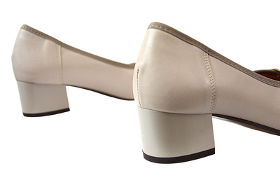 Бежеві туфлі Galant 462