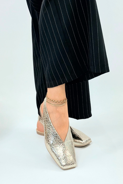 Золоті шкіряні плоскі човники Venezia з квадратним носком