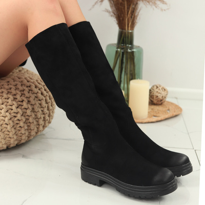 Kozaki zamszowe czarne na płaskiej podeszwie Vinceza