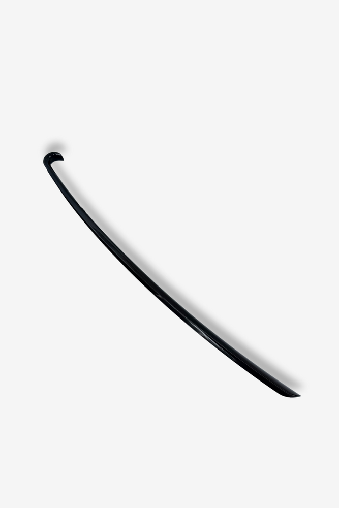 Bardzo długa łyżka do butów plastikowa czarna 65 cm