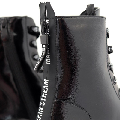 Trapery lakierowane czarne Vinceza