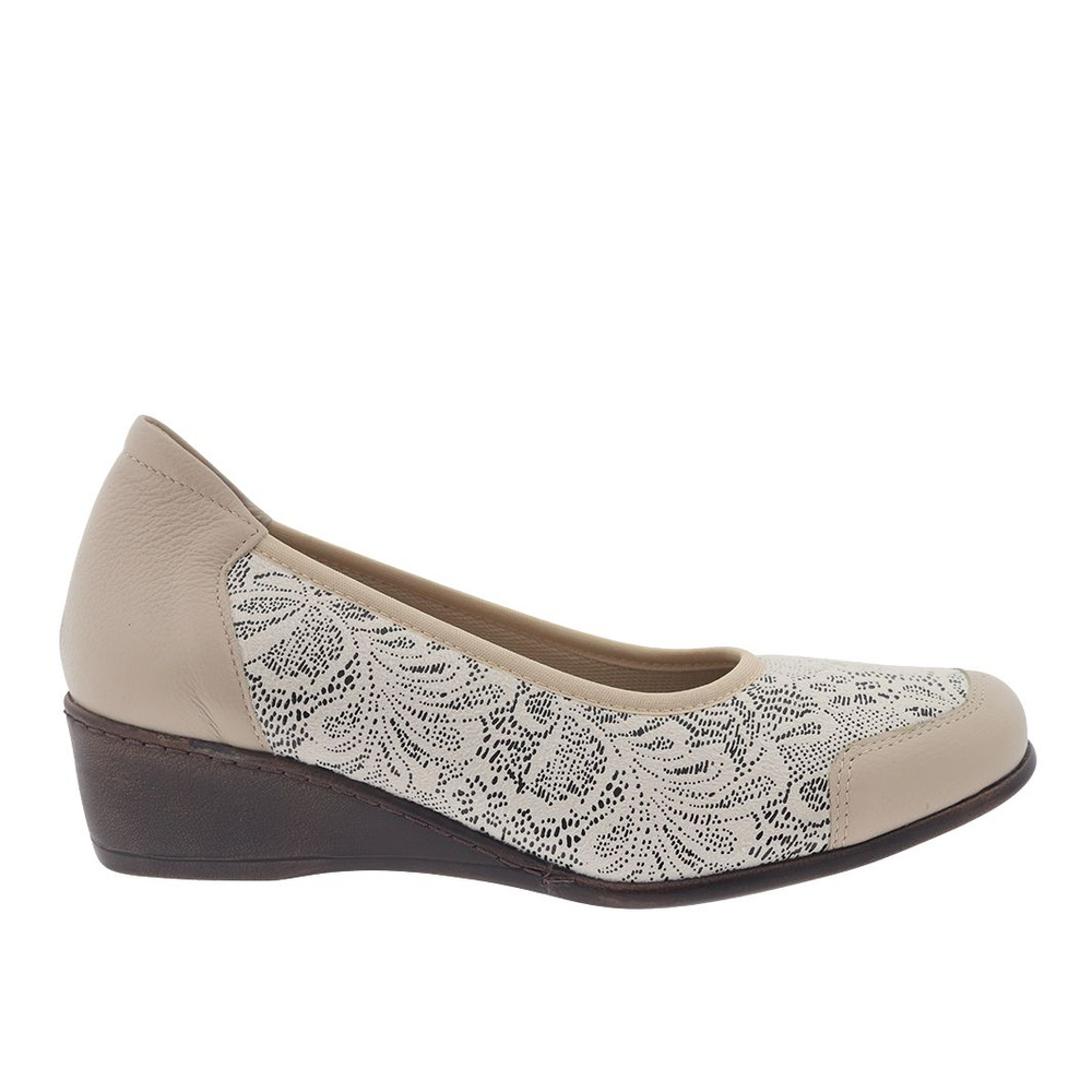 Бежеві шкіряні туфлі на танкетці Аксель