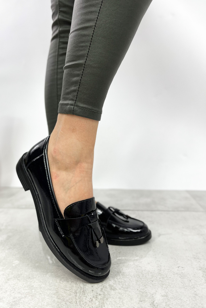 Mokasyny damskie lakierowane czarne płaskie Potocki