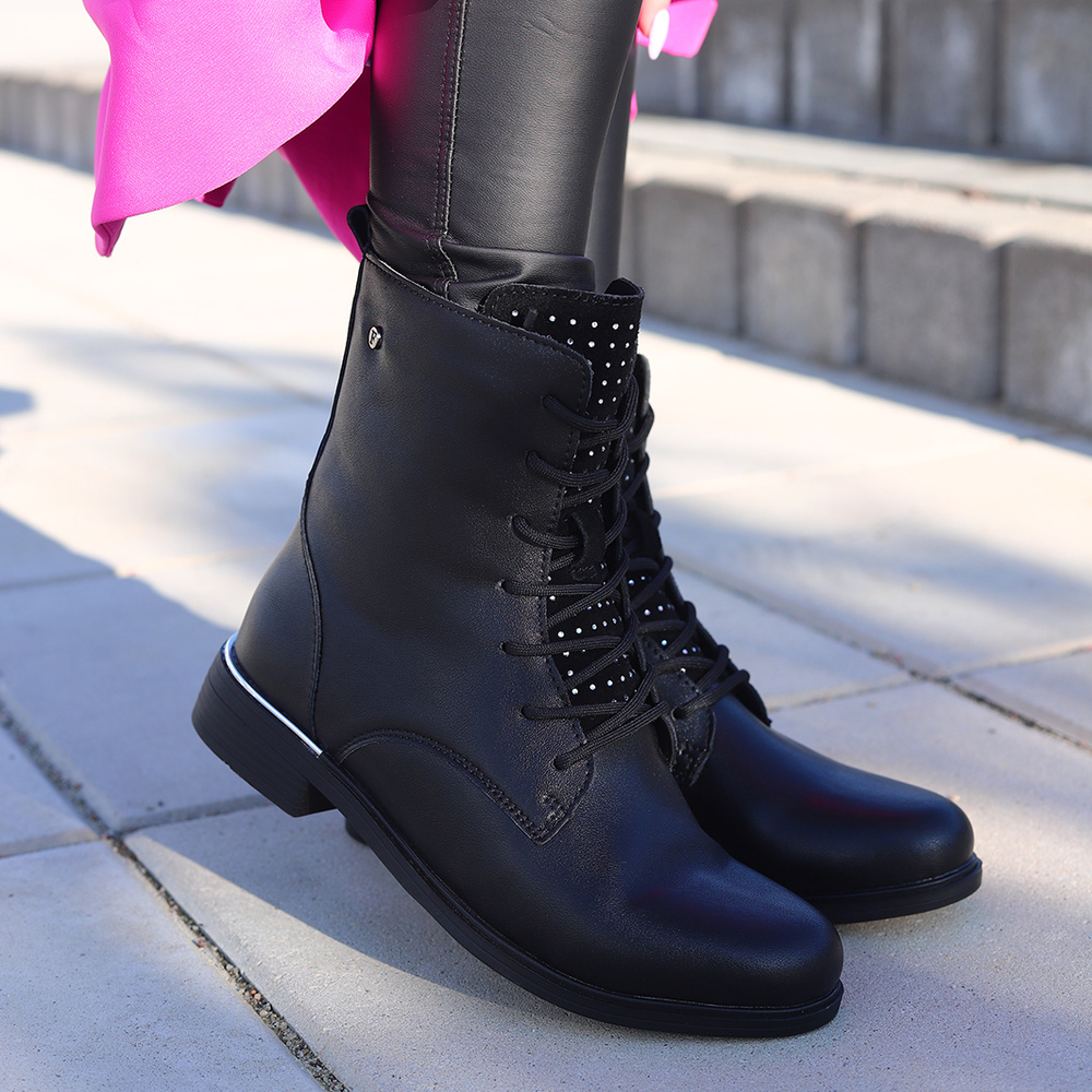 Чорні шкіряні ботильйони Filippo