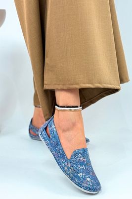 Сині ажурні туфлі на зав'язках