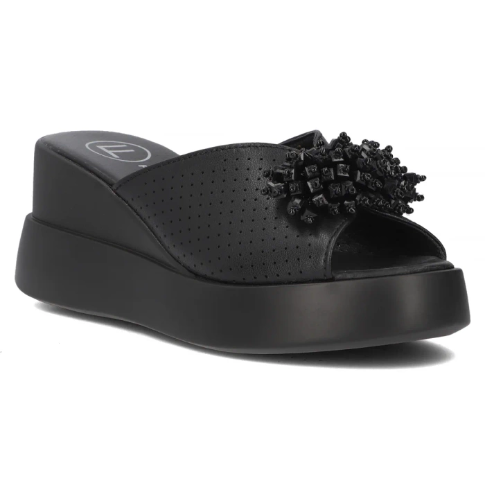 Чорні шкіряні шльопанці на товстій підошві та танкетці Filippo