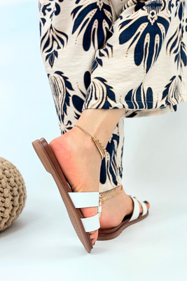 Чорні мюлі на танкетці від Sergio Leone