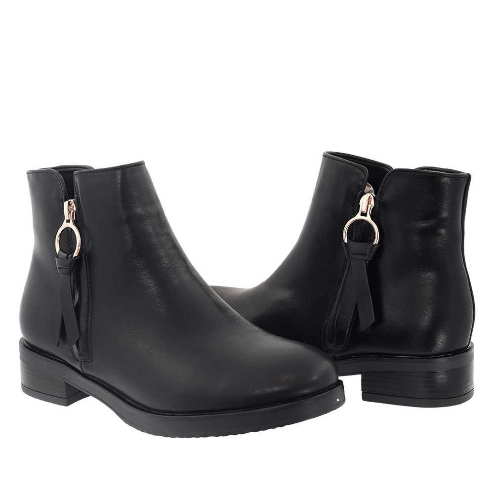 Черевики на плоскій підошві Evento чорного кольору